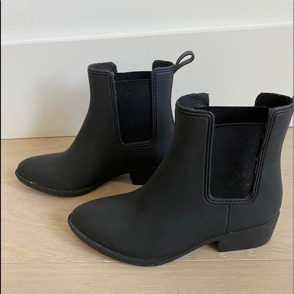 Black Urban Chelsea Boot